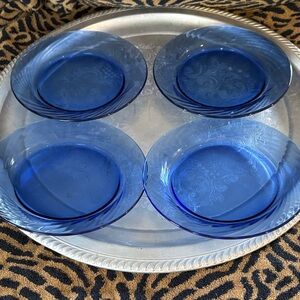 SET OF 4 VTG PYREX FESTIVA COBALT BLUE SWIRL SALAD BREAD PLATES 7.5